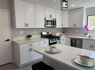 9211 Todos Santos Dr, Santee, CA 92071