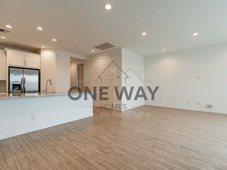 4643 S Element — Photo 15