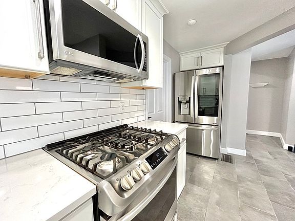 2nd image of 15 1st St Unit C-1