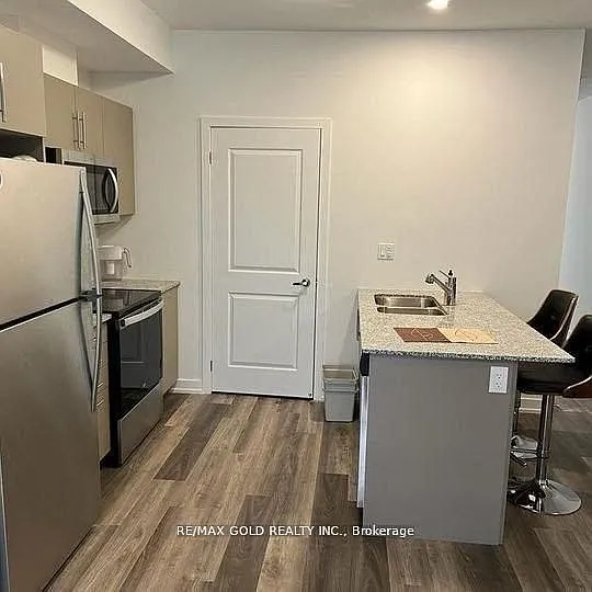 205 W Oak Trl #44 — Photo 5