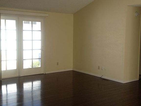 4th image of 14955 Avenida Venusto Unit 81