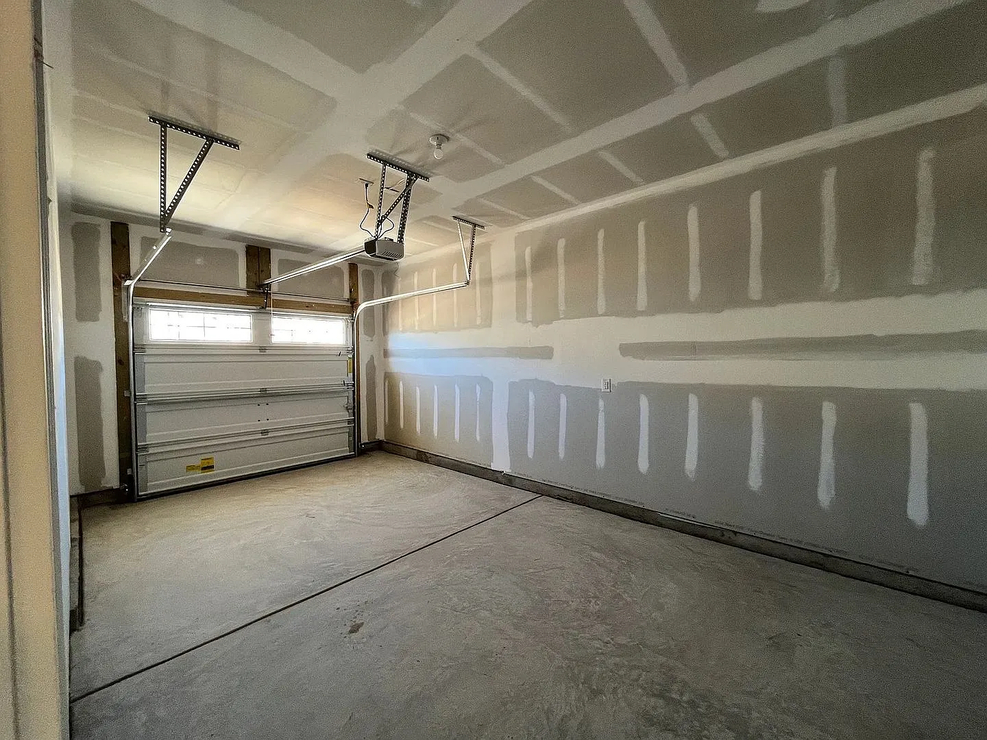 Room in 3 Bedroom Home at Pagebrook Ln — Photo 4
