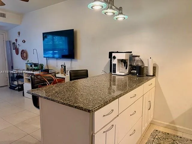 2445 Lake Pancoast Dr #7 — Photo 15