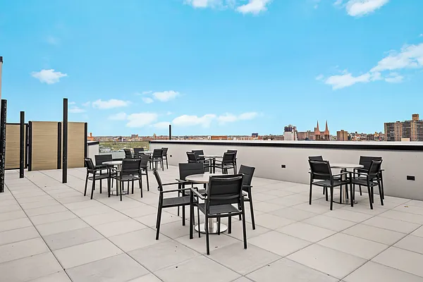 Rented by Nooklyn NYC LLC | media 46