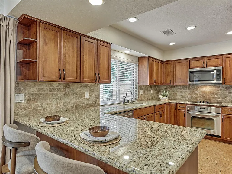 2351 W Settlers Way — Photo 18