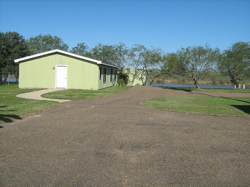 100 WATERFRONT FEET, OVERSIZED BOATHOUSE/LIFT, NICE 2BR HOME