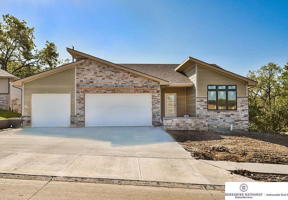 1st image of 2115 Gindy Dr
