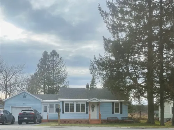 9767 State Route 26 Rd, Lee Center, NY 13363