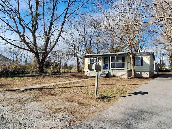 227 Jameson St, Mount Sterling, KY 40353