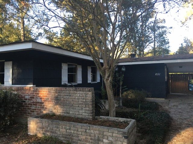 2nd image of 651 Carol Sue St