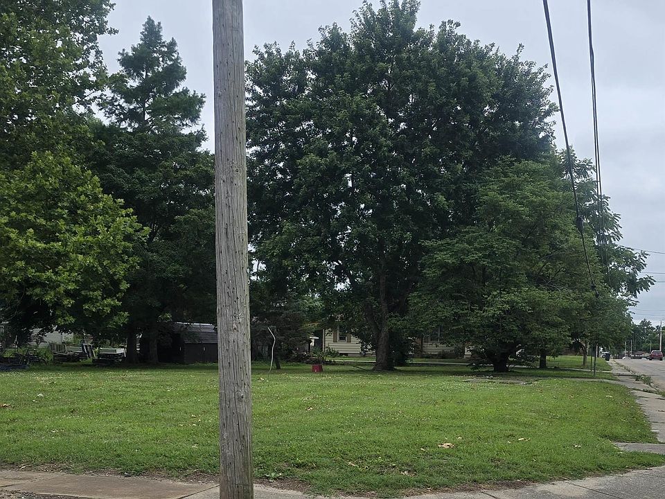 2nd image of 812 N Vicksburg St