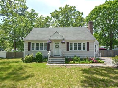1249 Whipple Rd, Tewksbury, MA, 01876