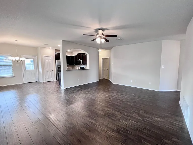 6320 Dorthy Muree Dr — Photo 8