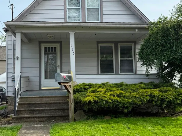 196 Elm St, Struthers, OH 44471