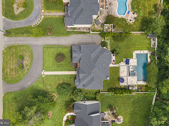 3rd image of 20262 Redrose Dr