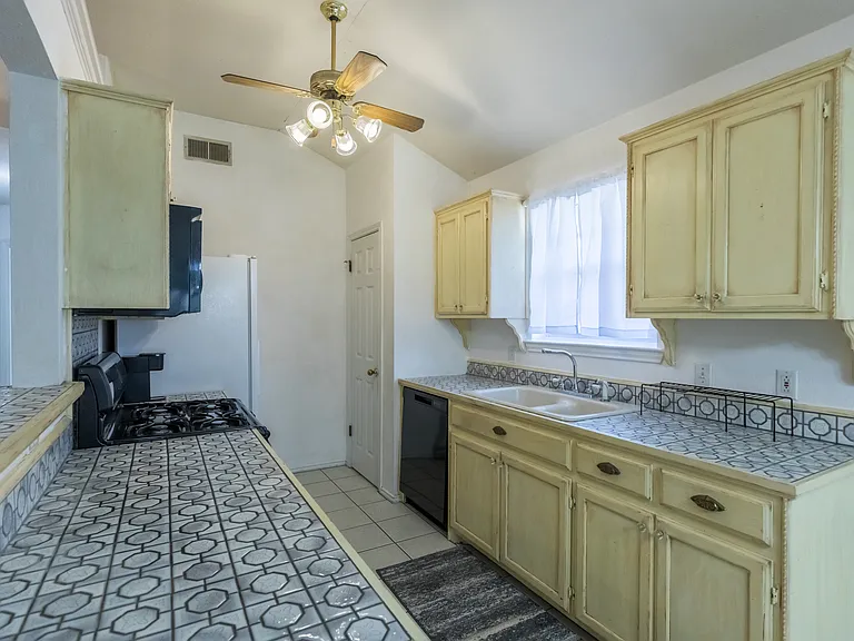 5072 Big Sky Dr — Photo 8