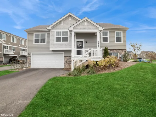 3824 Gansett Pkwy, Elgin, IL 60124