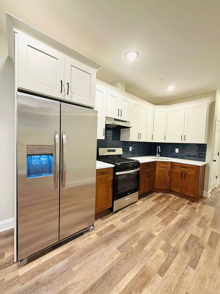 3 bed, $2,350 — Photo 2