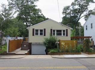 368 Corey St, West Roxbury, MA 02132