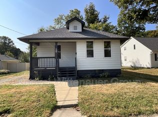 106 E Phillips St, Mascoutah, IL 62258