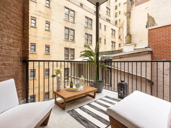 46 East 65th Street image 5 of 19