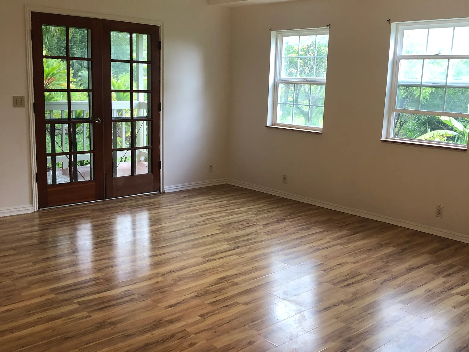 5 bed, 3020 sqft, $900 — Photo 3
