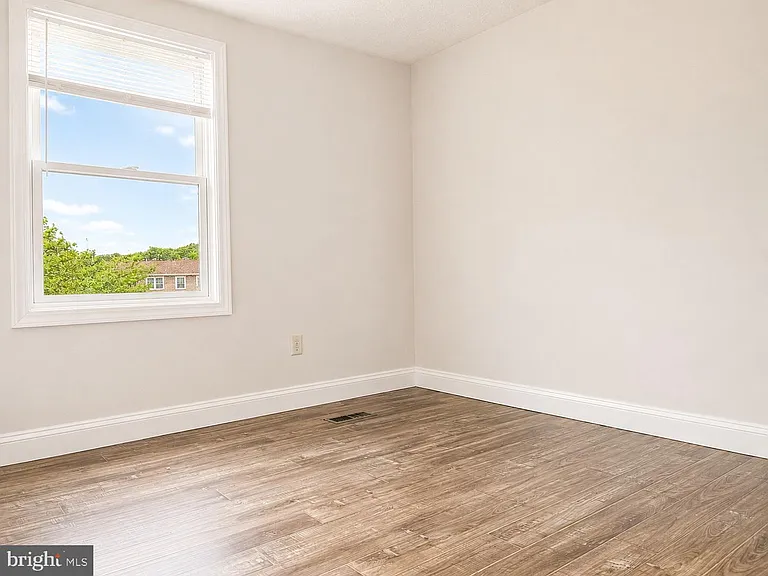 5559 Hecate Ct — Photo 13