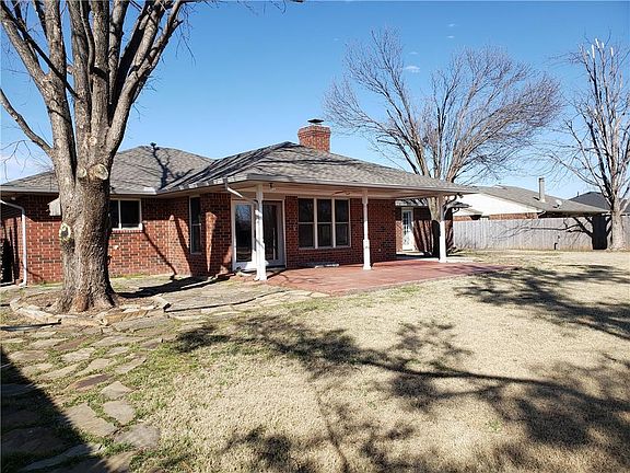2nd image of 2208 Elk Dr NE