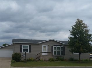 5438 Irving Blvd, Machesney Park, IL 61115