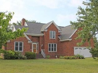 4609 Johns Point Rd, Gloucester, VA 23061