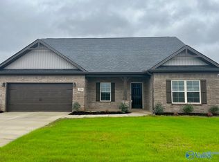 108 Old Dirt Rd, Meridianville, AL 35759