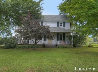 5923 E 104th St, Howard City, MI 49329