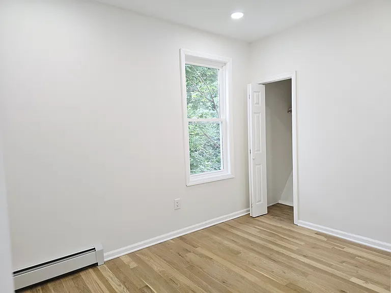 15 Dwight St #2 — Photo 33