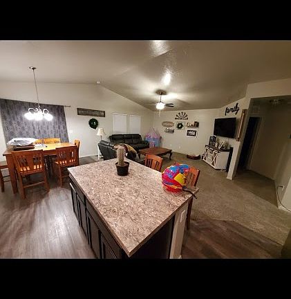3rd image of 11818 Penobscot St