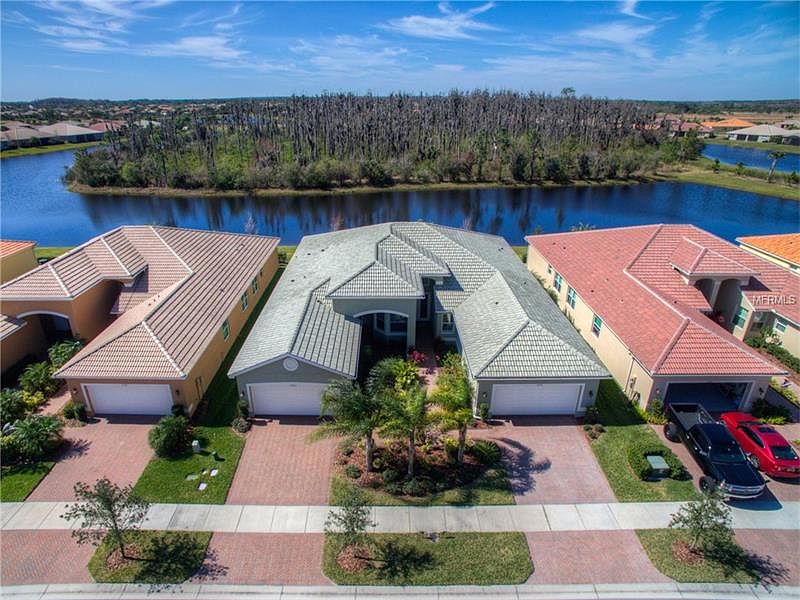 1st image of 15725 Aurora Lake Cir
