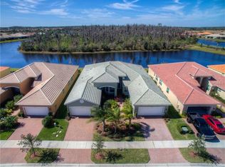 15725 Aurora Lake Cir, Wimauma, FL 33598