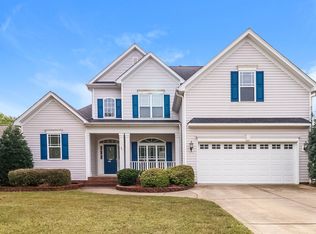 8638 Castle Cliff Dr, Matthews, NC 28105
