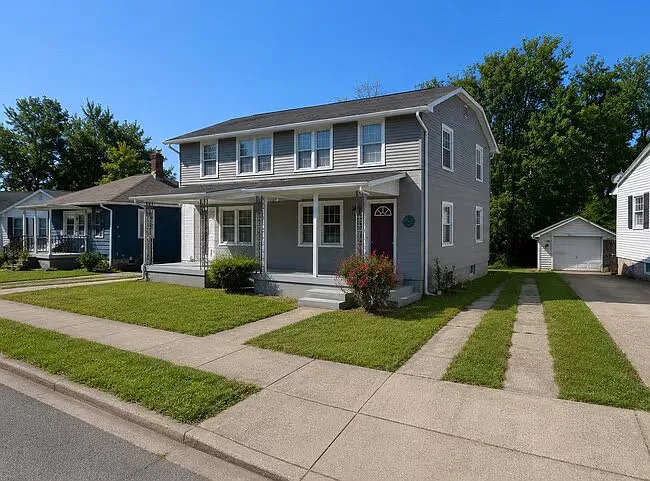 Buffalo St — Photo 1