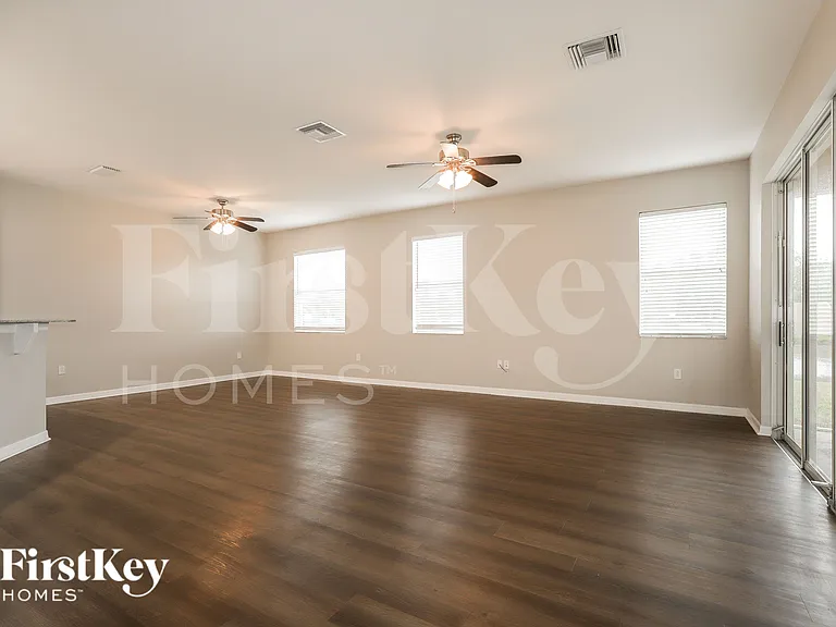 1342 Impatiens Ct — Photo 2