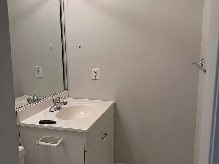 2012 S Mebane St #104 — Photo 23