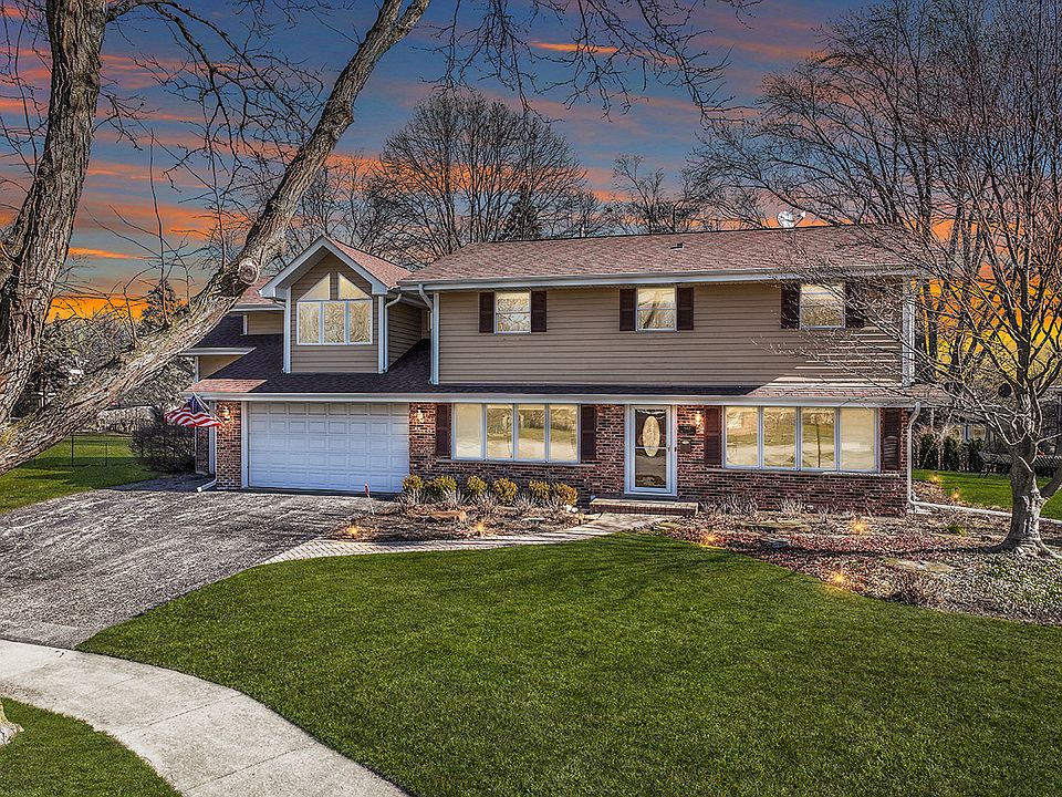 1st image of 647 E Wilton Ct