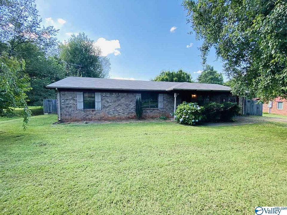 1st image of 111 Gwen Dr