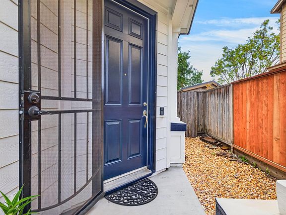 4th image of 2448 Tedeschi Drive