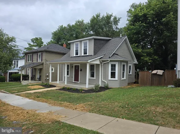 20 E Hart St, Winchester, VA 22601