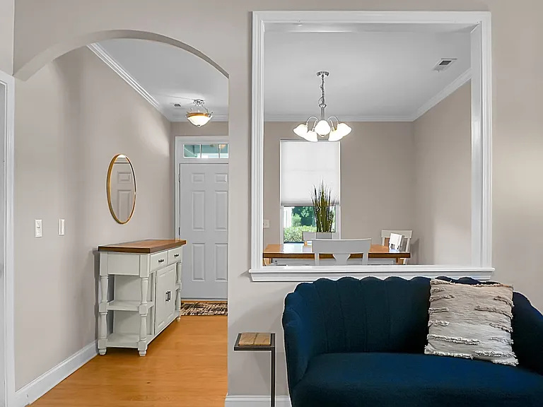 1519 Thoroughbred Blvd — Photo 9