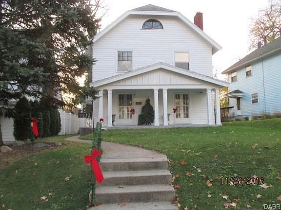 2nd image of 1212 Amherst Pl
