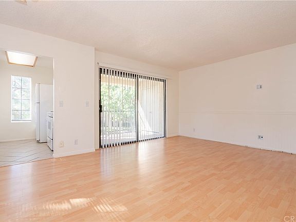 4th image of 2554 Olive Dr APT 46