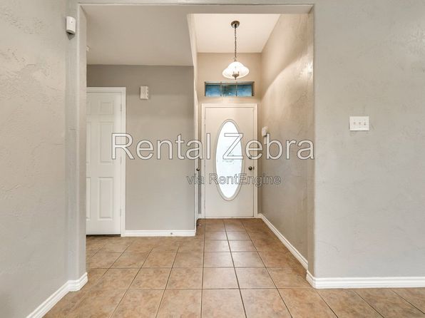 1229 Shelby Dr