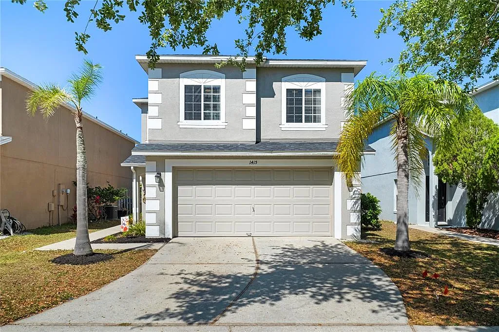 3 bed, 2.5 bath, 1369 sqft, $2,650 — Photo 2