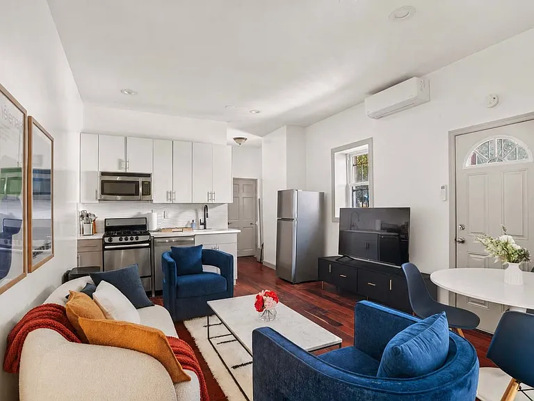 316 Chauncey St #1B — Photo 4